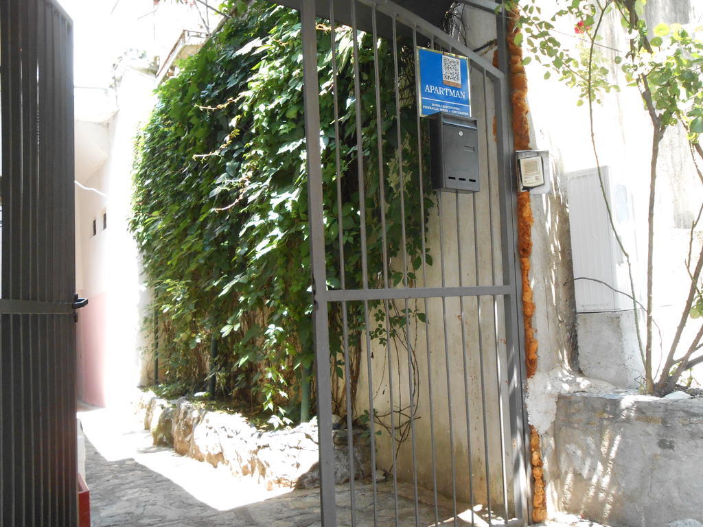 Apartments & Hostel Zdrava Hrana Mostar Exterior photo